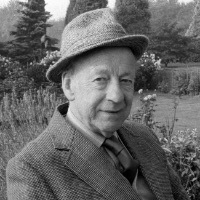 Winston Graham, OBE
