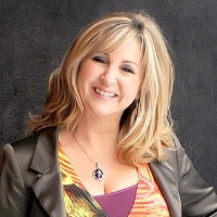 Lesley Garrett, CBE